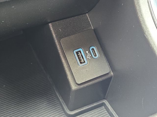 Certified 2023 Ford Edge ST image 23