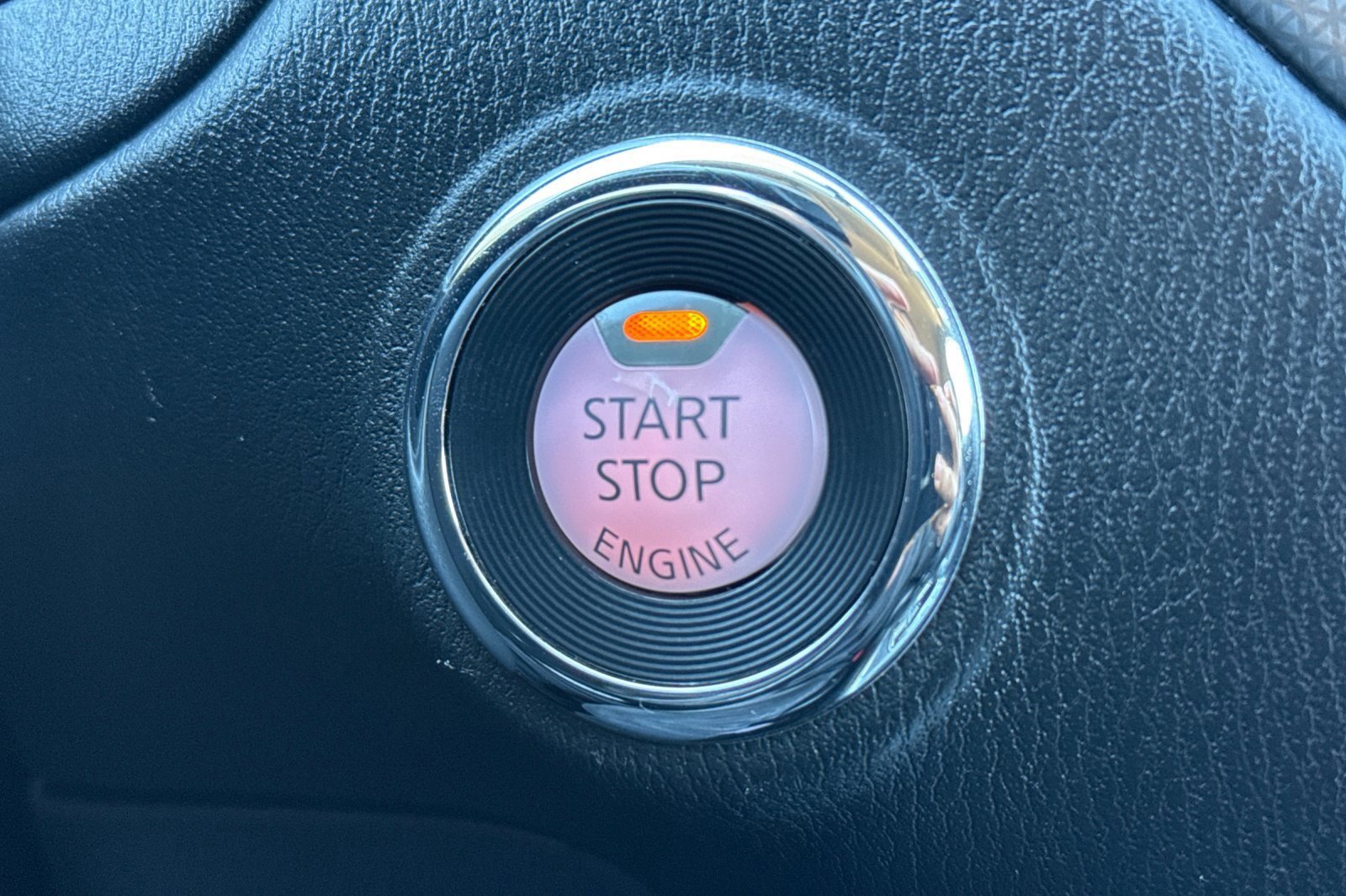 Used 2019 Nissan Pathfinder SL image 24