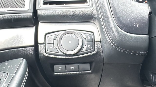 Certified 2017 Ford Explorer Platinum image 19