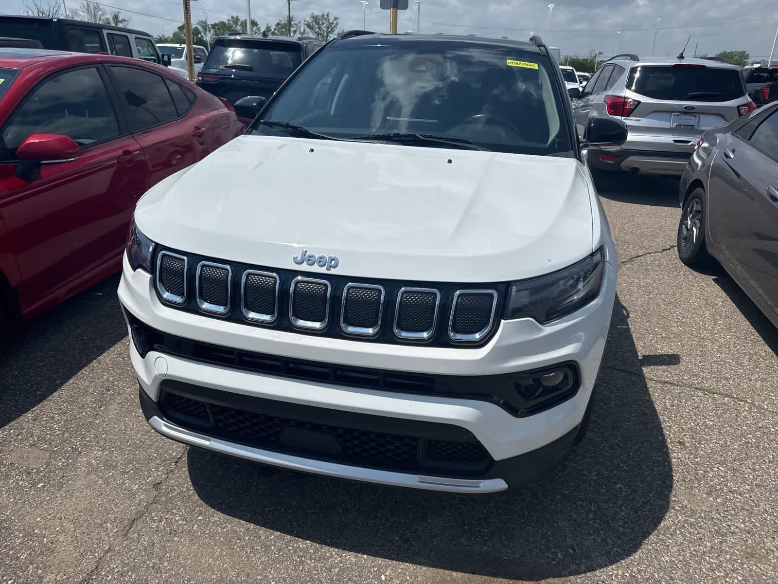 Used 2022 Jeep Compass Limited AWD/4WD image 21