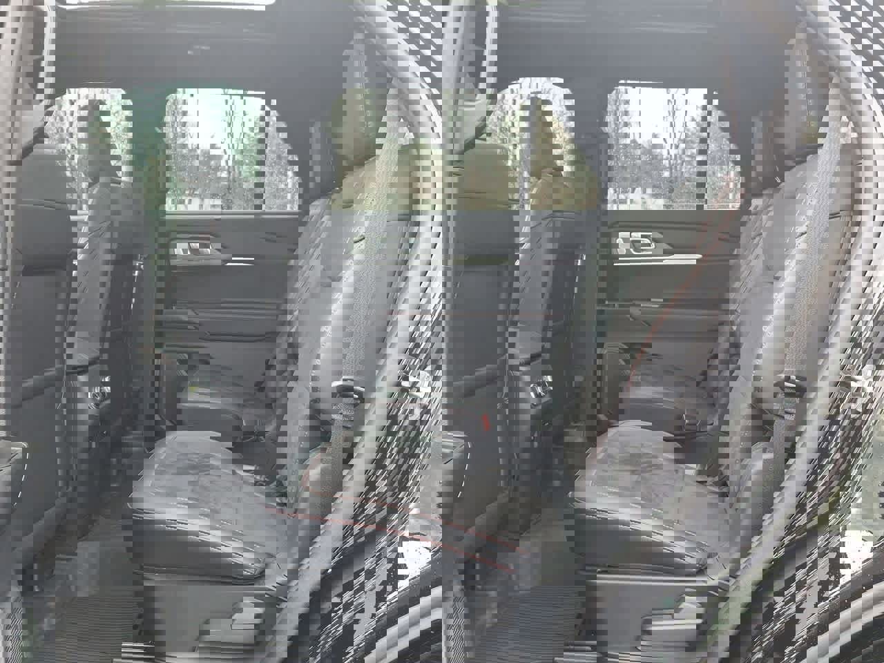 Certified 2025 Ford Explorer ST image 26