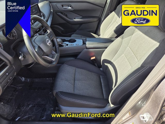 Used 2025 Nissan Rogue SV FWD image 11