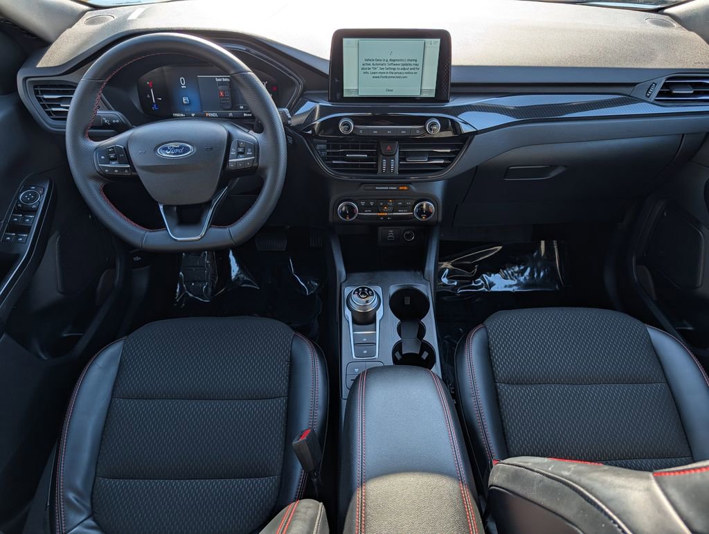 Certified 2025 Ford Escape ST-Line AWD/4WD image 13