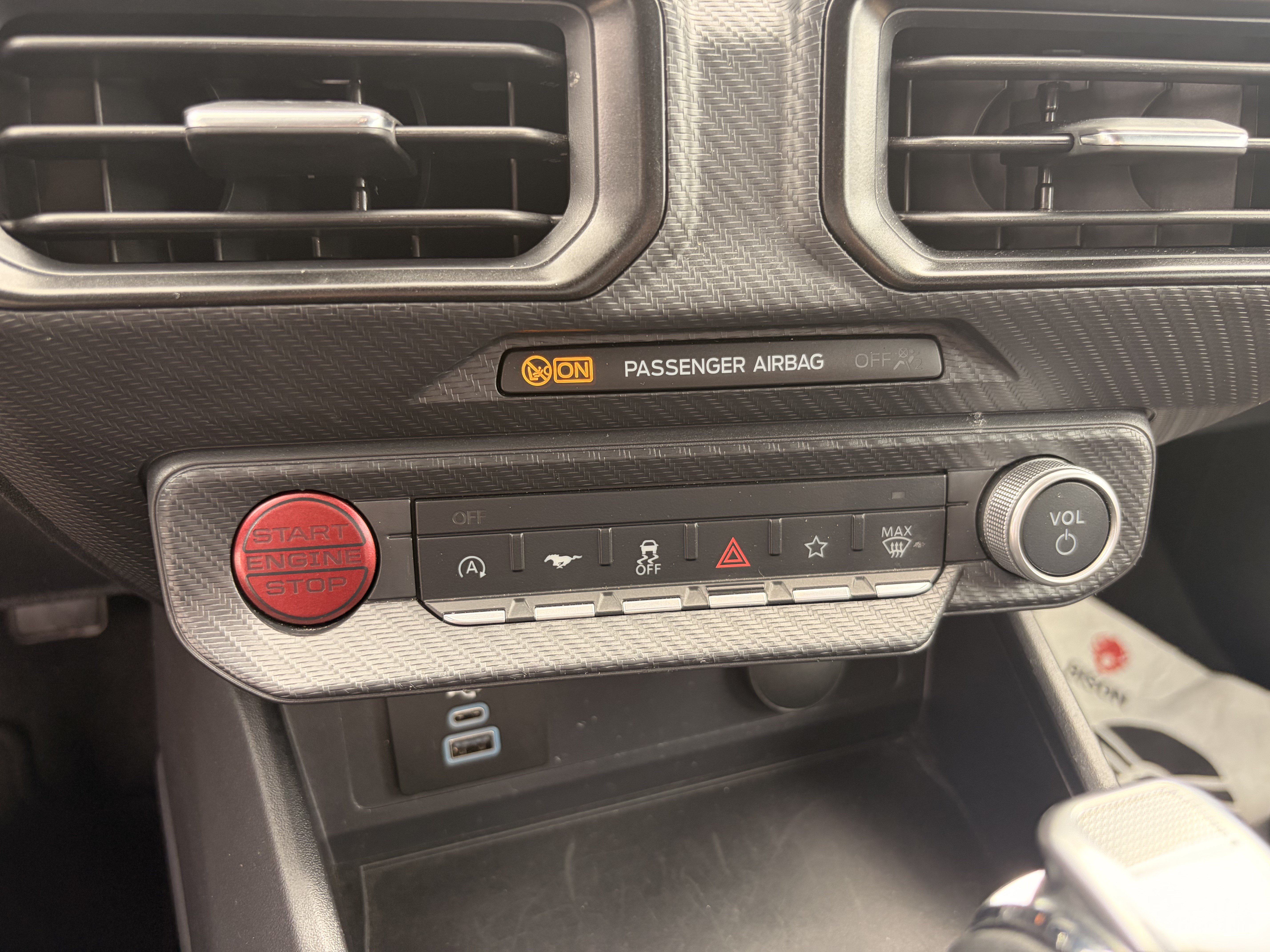 Certified 2025 Ford Mustang Coupe RWD image 11