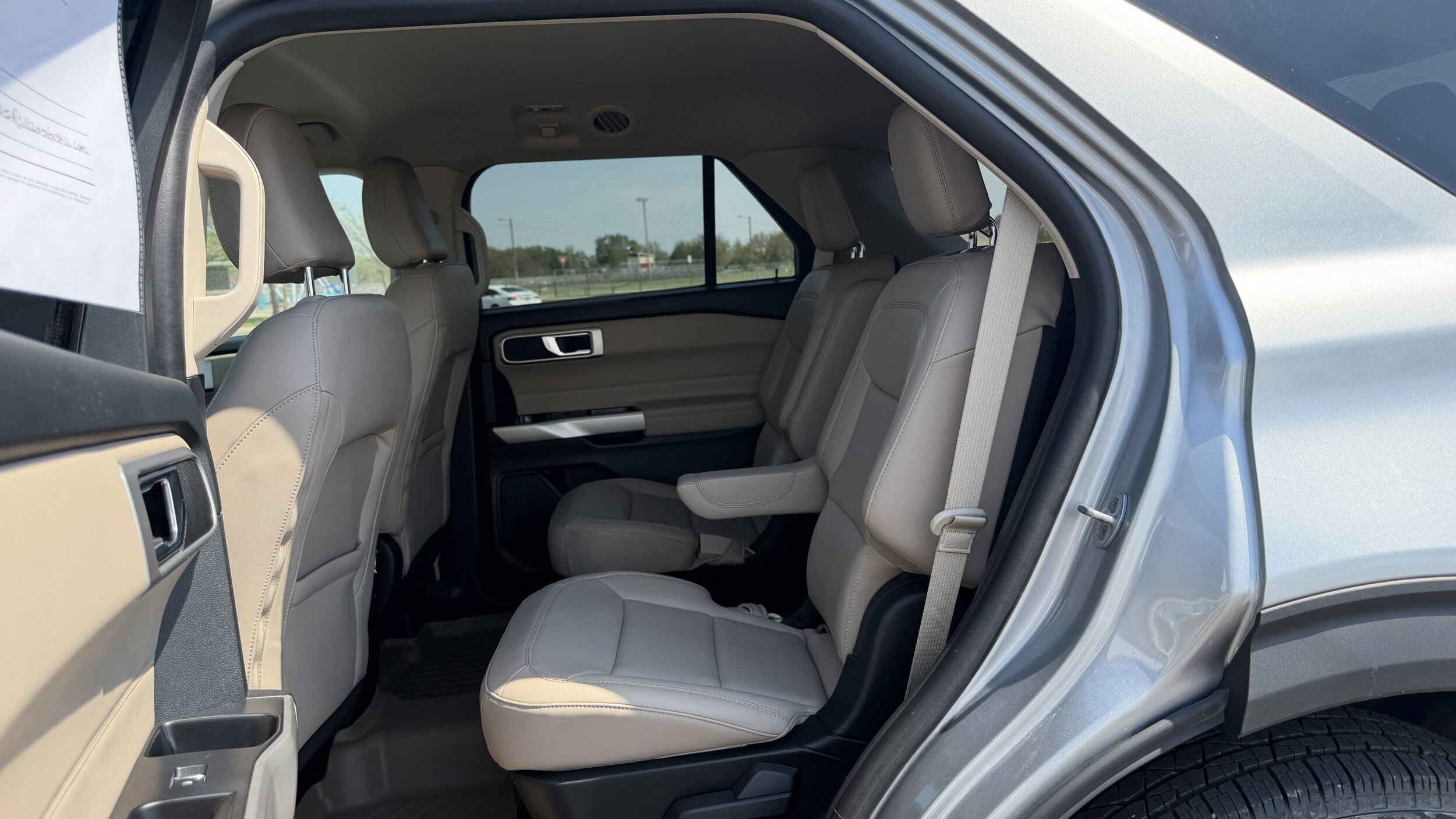 Certified 2023 Ford Explorer XLT w/ Equipment Group 202A AWD/4WD image 25