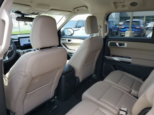 Certified 2023 Ford Explorer XLT w/ Equipment Group 202A AWD/4WD image 27