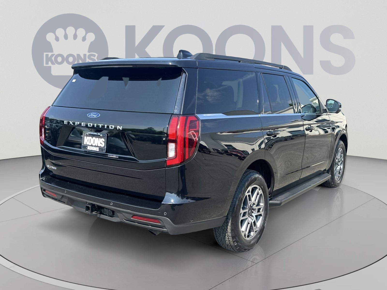 Certified 2025 Ford Expedition Active AWD/4WD image 16