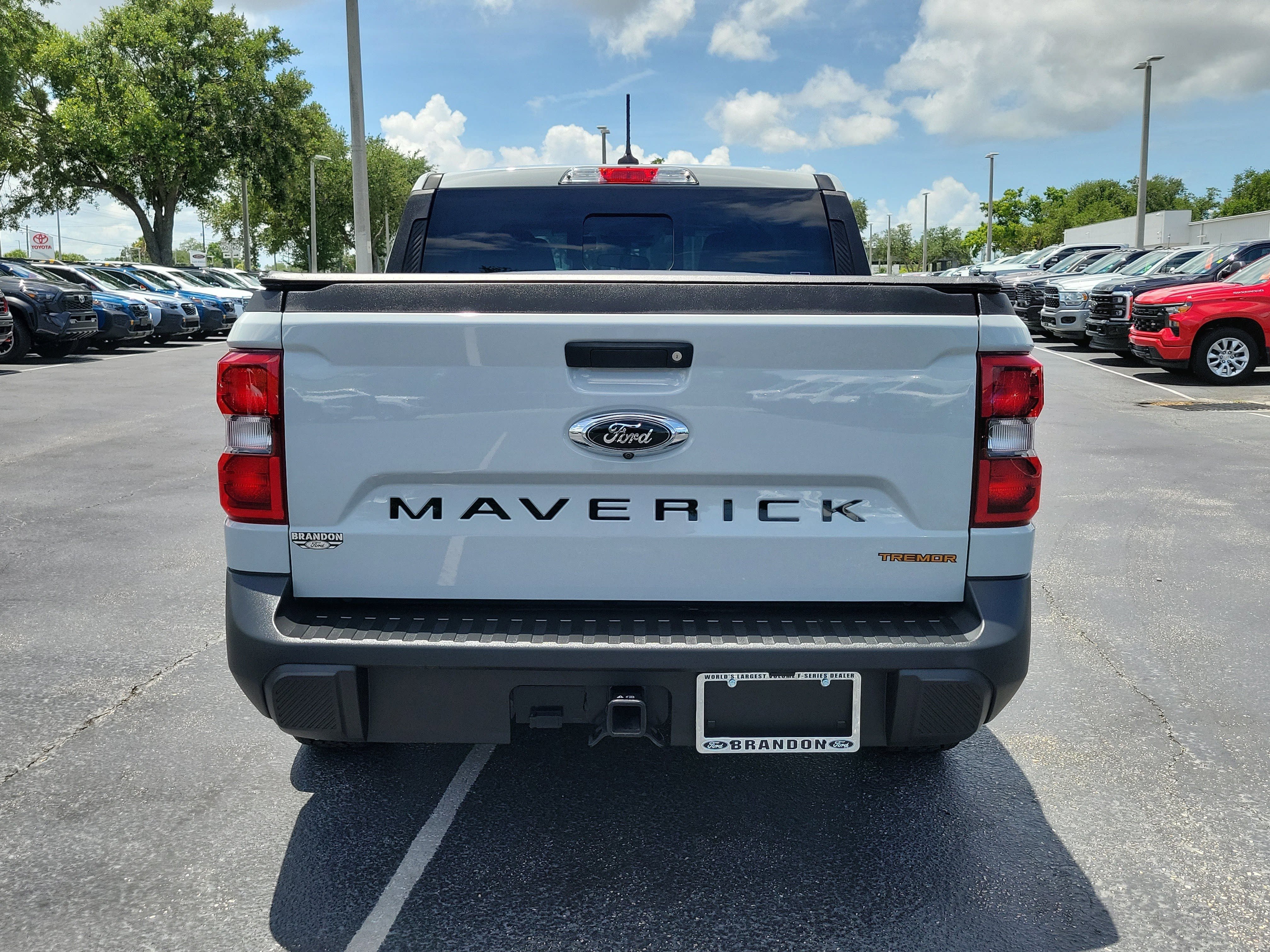 Certified 2023 Ford Maverick Tremor w/ Tremor Off-Road Package AWD/4WD image 8