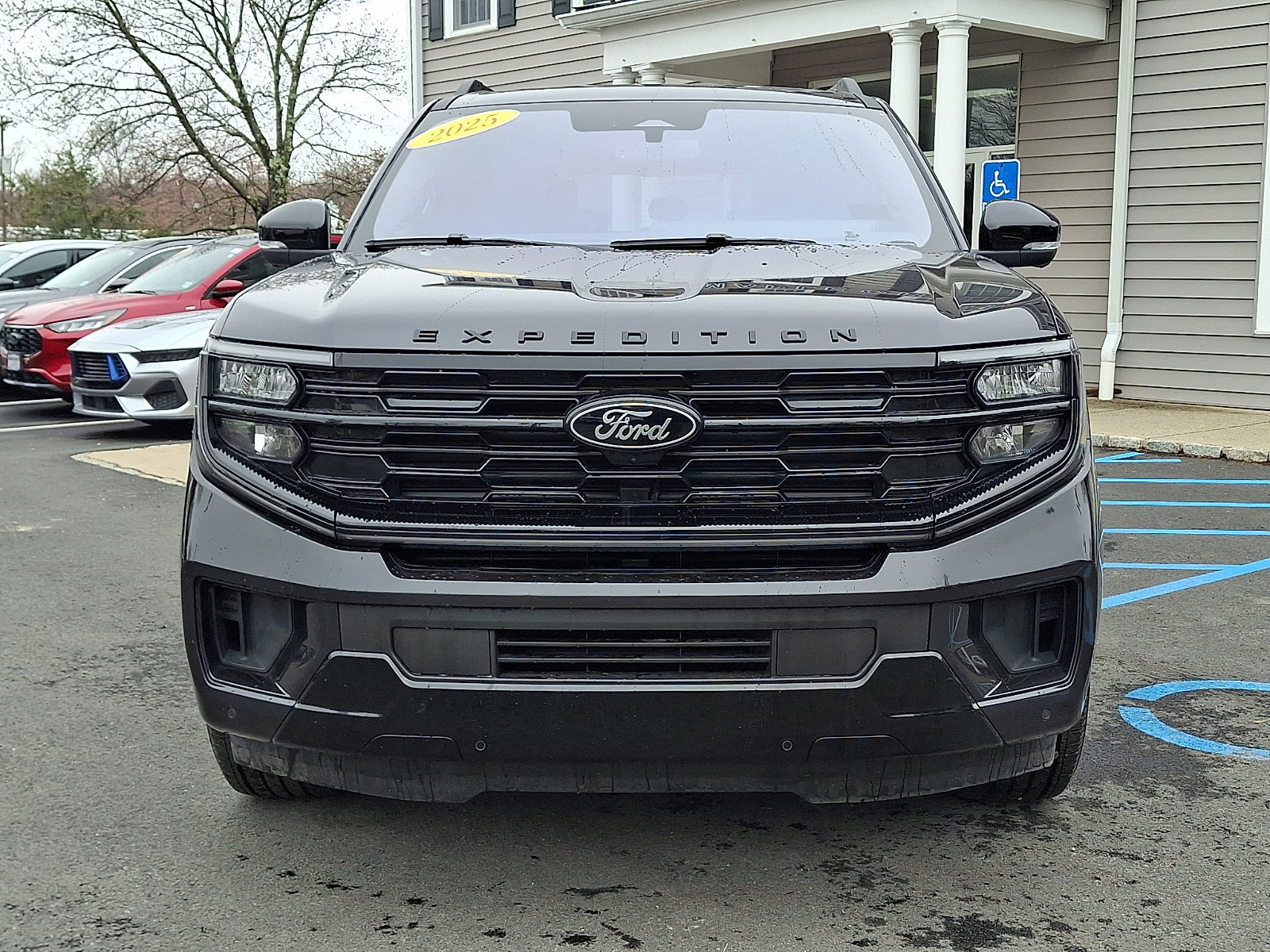 Certified 2025 Ford Expedition Platinum w/ Stealth Performance Package AWD/4WD image 7