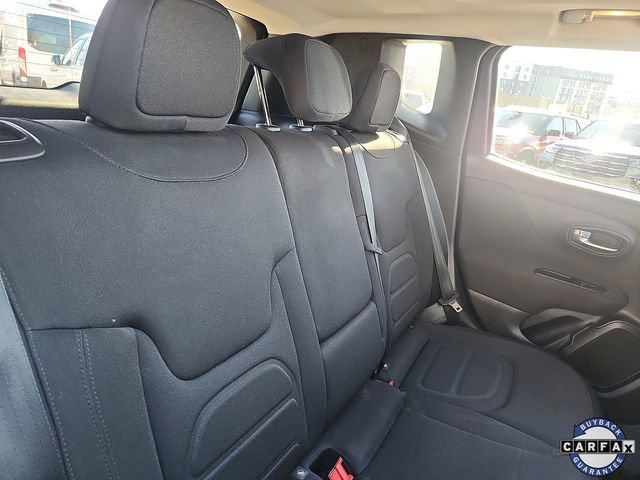 Used 2019 Jeep Renegade Latitude w/ Cold Weather Group image 28