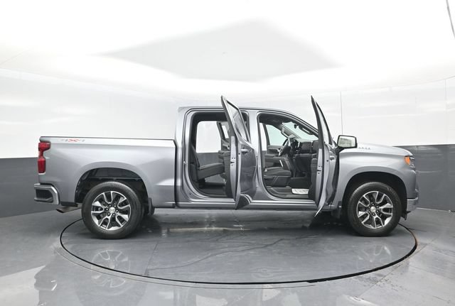 Used 2023 Chevrolet Silverado 1500 LT AWD/4WD image 27