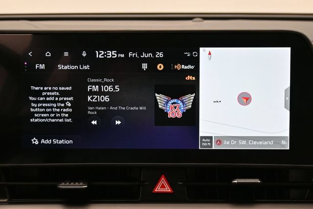 Used 2025 Kia Sportage EX w/ Premium Package FWD image 18