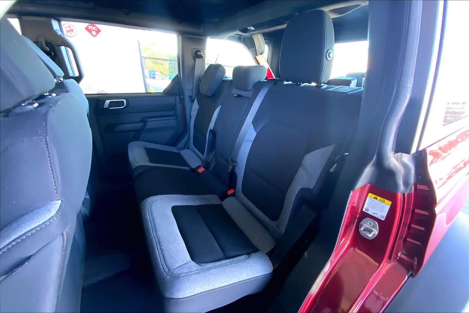 Certified 2025 Ford Bronco 4-Door w/ Sasquatch Package AWD/4WD image 21