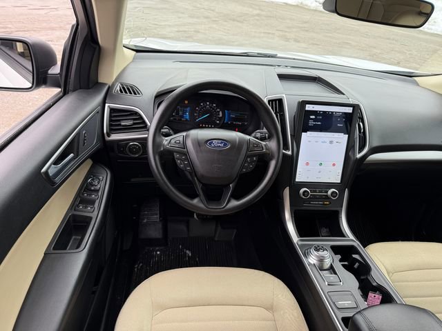 Certified 2023 Ford Edge SE image 12