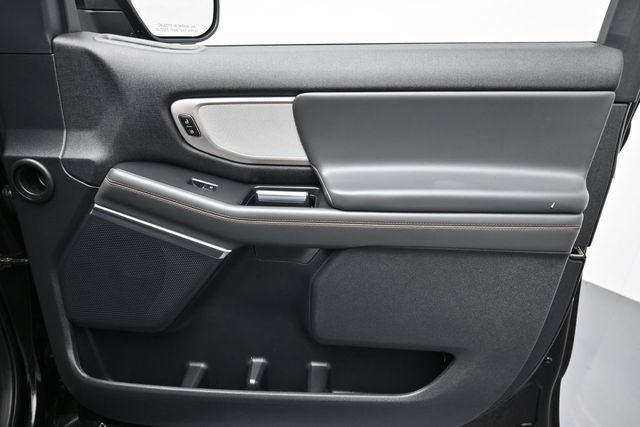 Certified 2025 Ford Expedition Active AWD/4WD image 35