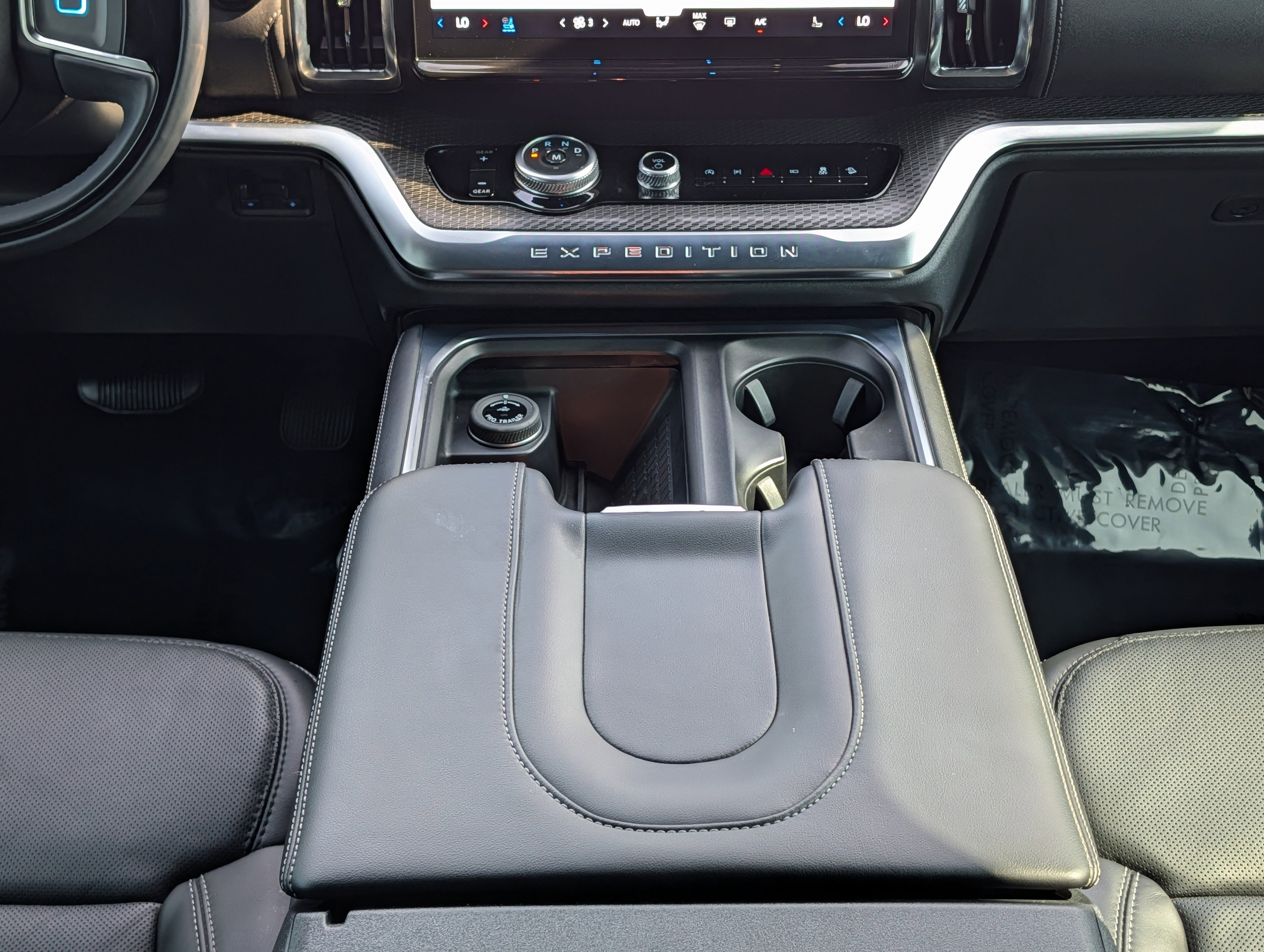 Certified 2025 Ford Expedition Max Platinum w/ Stealth Performance Package AWD/4WD image 23