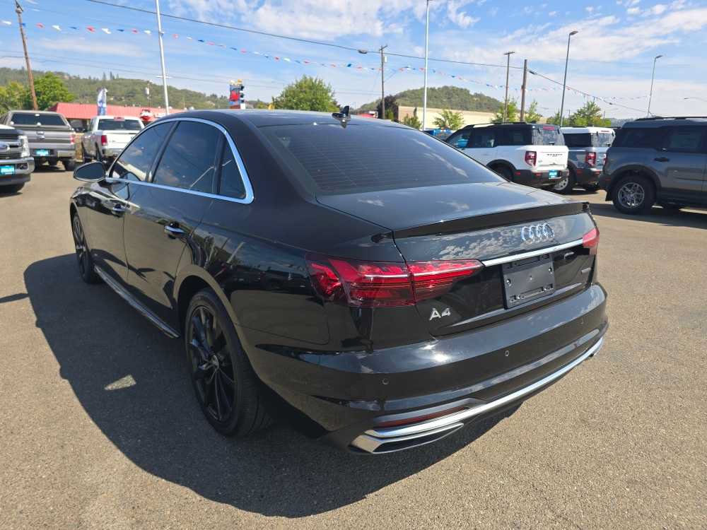 Used 2022 Audi A4 2.0T Premium Plus AWD/4WD image 9