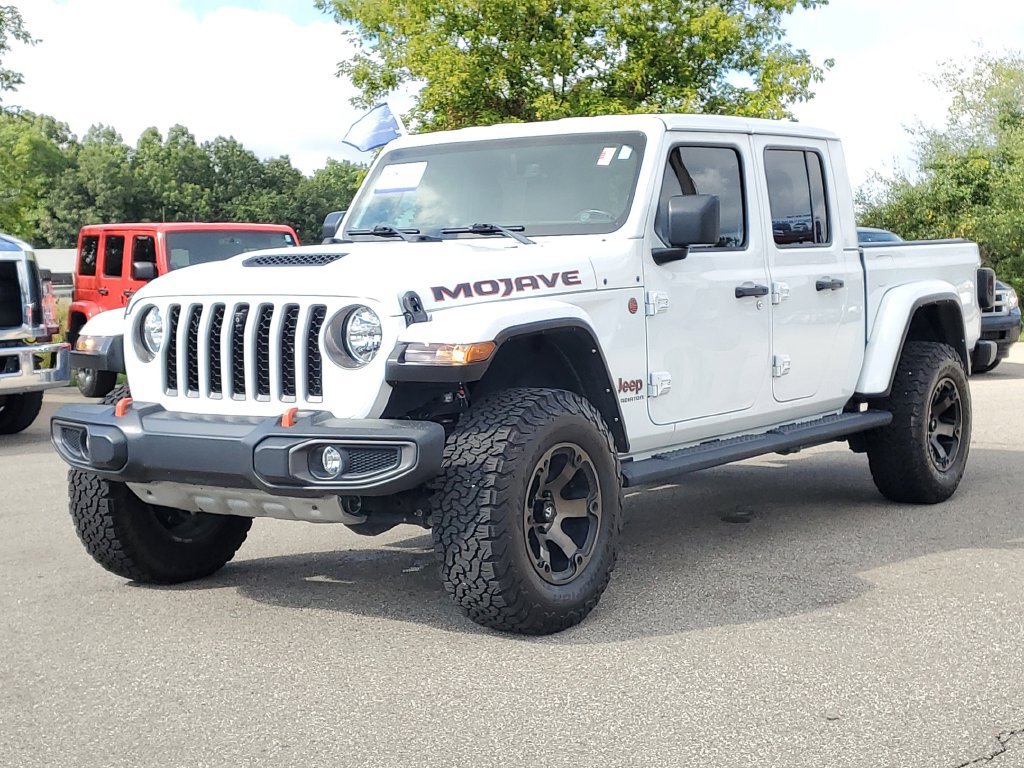 Used 2022 Jeep Gladiator Mojave w/ Cold Weather Group AWD/4WD image 2