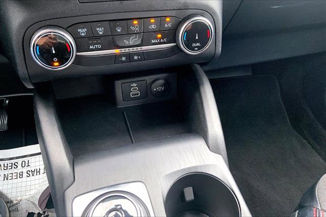 Certified 2025 Ford Escape ST-Line AWD/4WD image 33