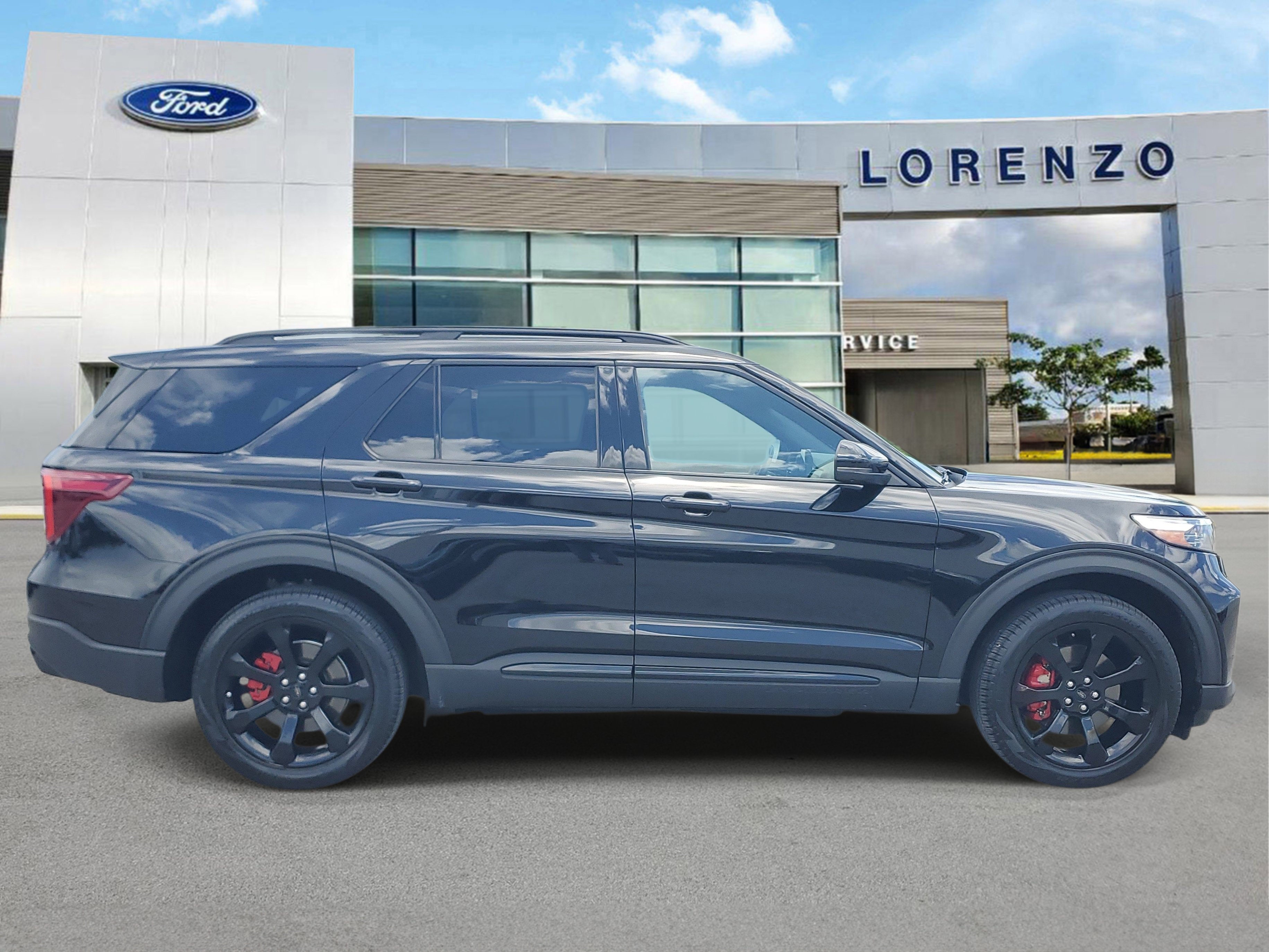 Certified 2023 Ford Explorer ST w/ Equipment Group 401A AWD/4WD image 4