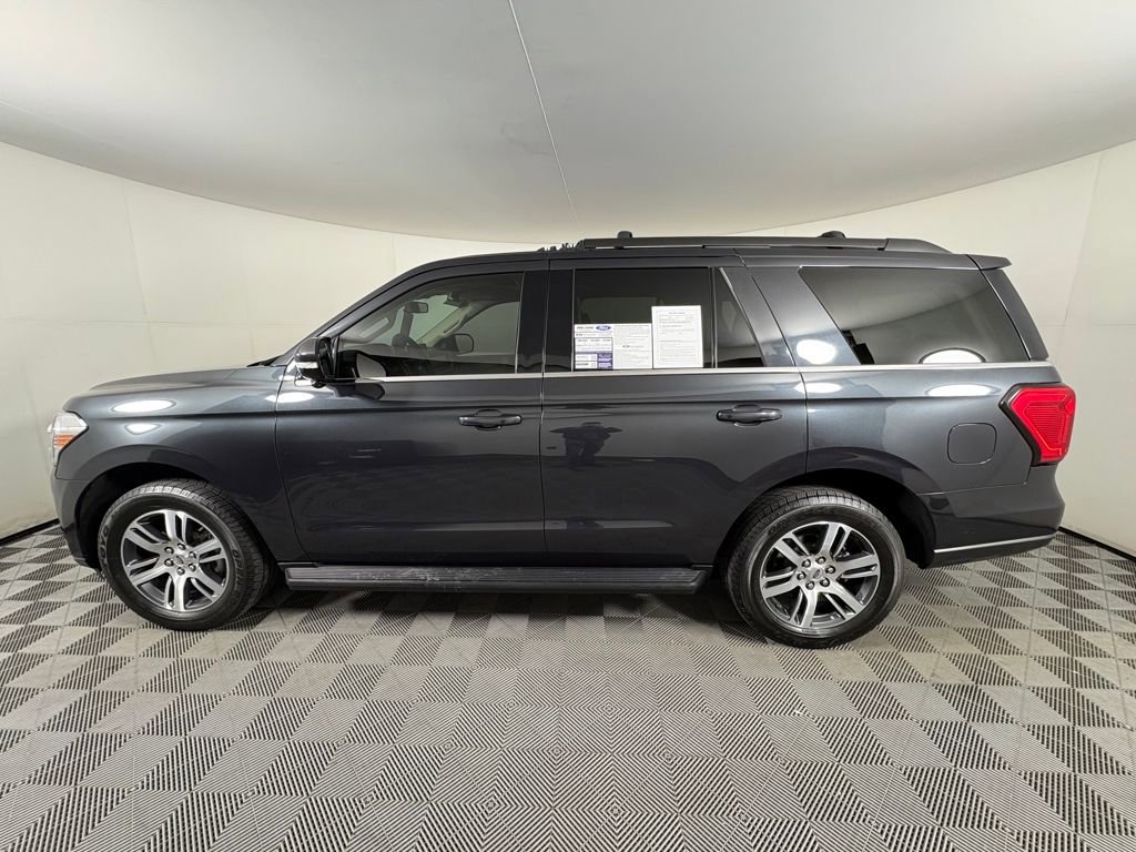 Certified 2024 Ford Expedition XLT image 2