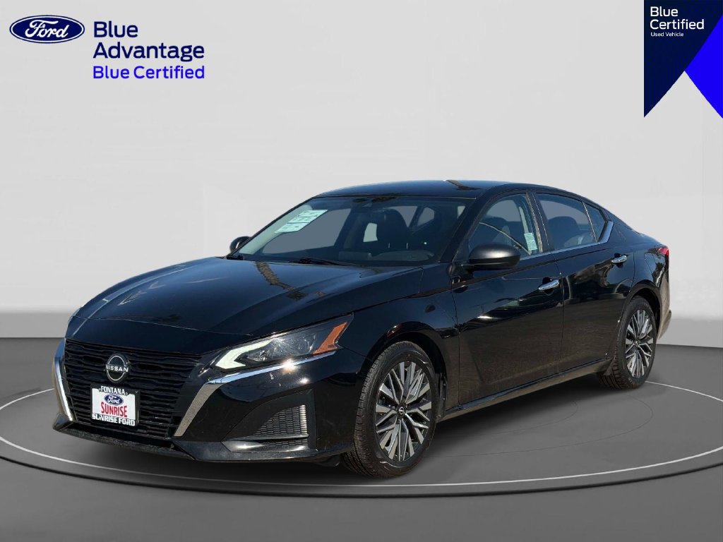 Used 2024 Nissan Altima 2.5 SV FWD image 1