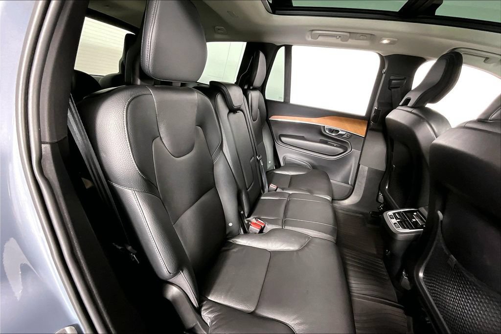 Used 2023 Volvo XC90 B6 Plus AWD/4WD image 27