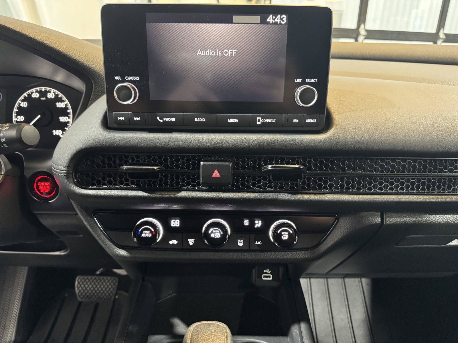 Used 2024 Honda HR-V LX image 34