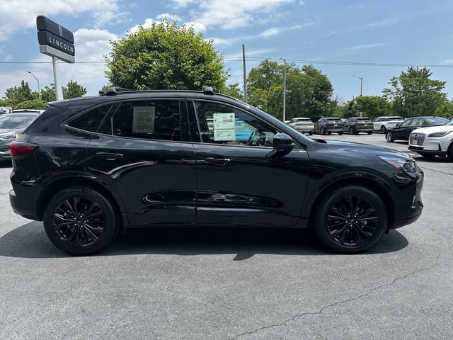 Certified 2023 Ford Escape ST-Line Elite w/ Premium Technology Package AWD/4WD image 4