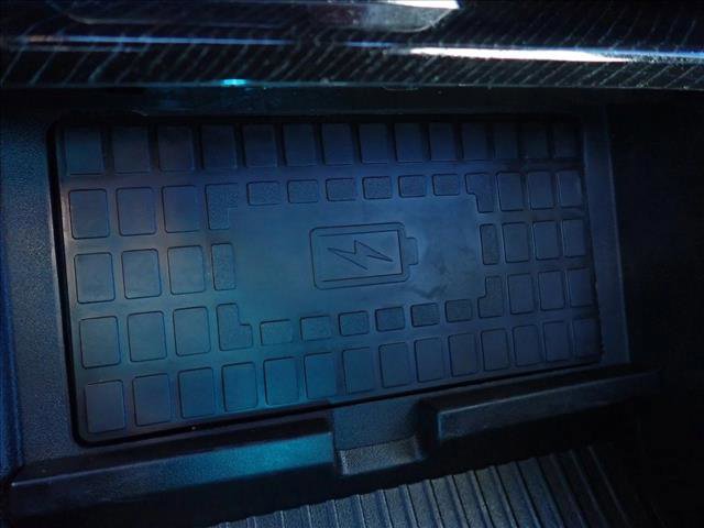 Certified 2022 Ford F350 Platinum w/ FX4 Off-Road Package image 21