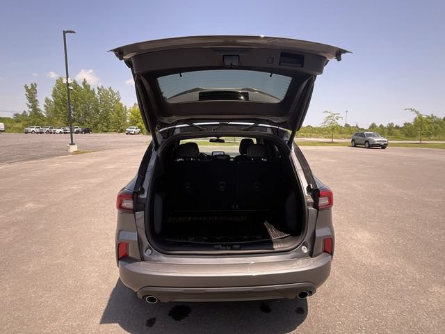 Certified 2024 Ford Escape ST-Line AWD/4WD image 23