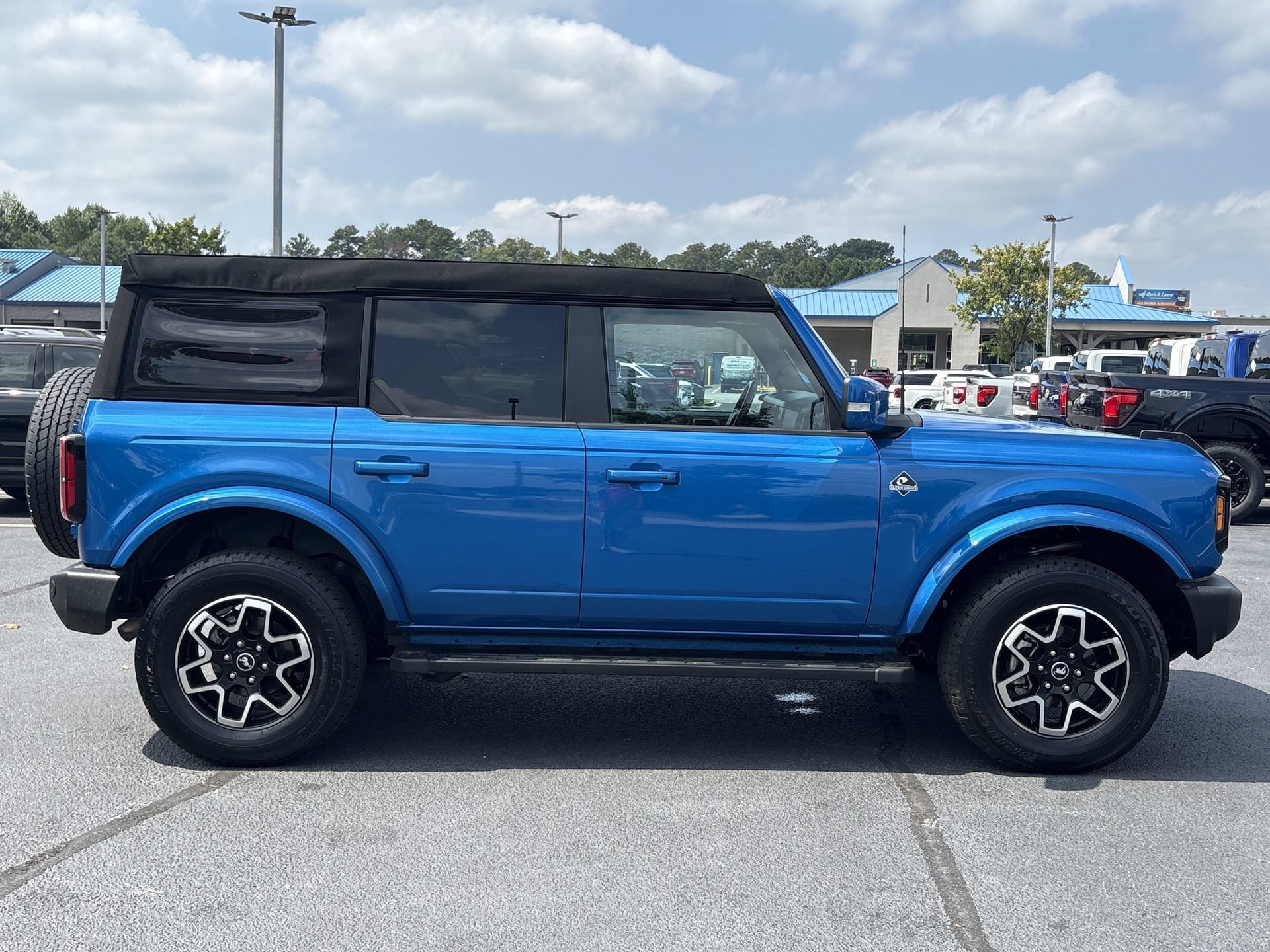 Certified 2023 Ford Bronco Outer Banks AWD/4WD image 24