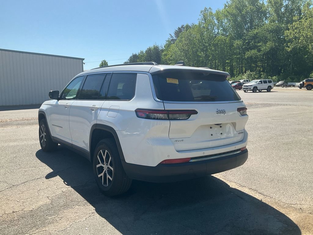 Used 2025 Jeep Grand Cherokee L Limited w/ Luxury Tech Group II image 7