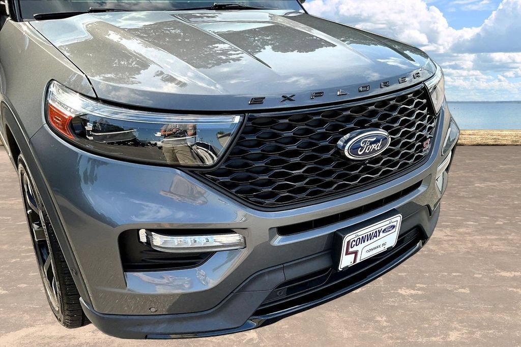 Certified 2023 Ford Explorer ST w/ Equipment Group 401A AWD/4WD image 35