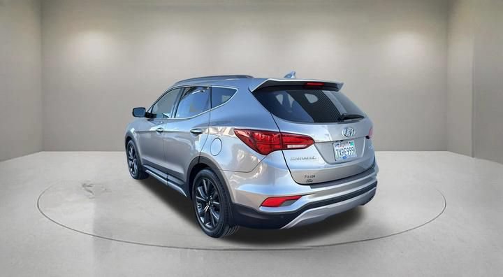 Used 2017 Hyundai Santa Fe Sport FWD image 4