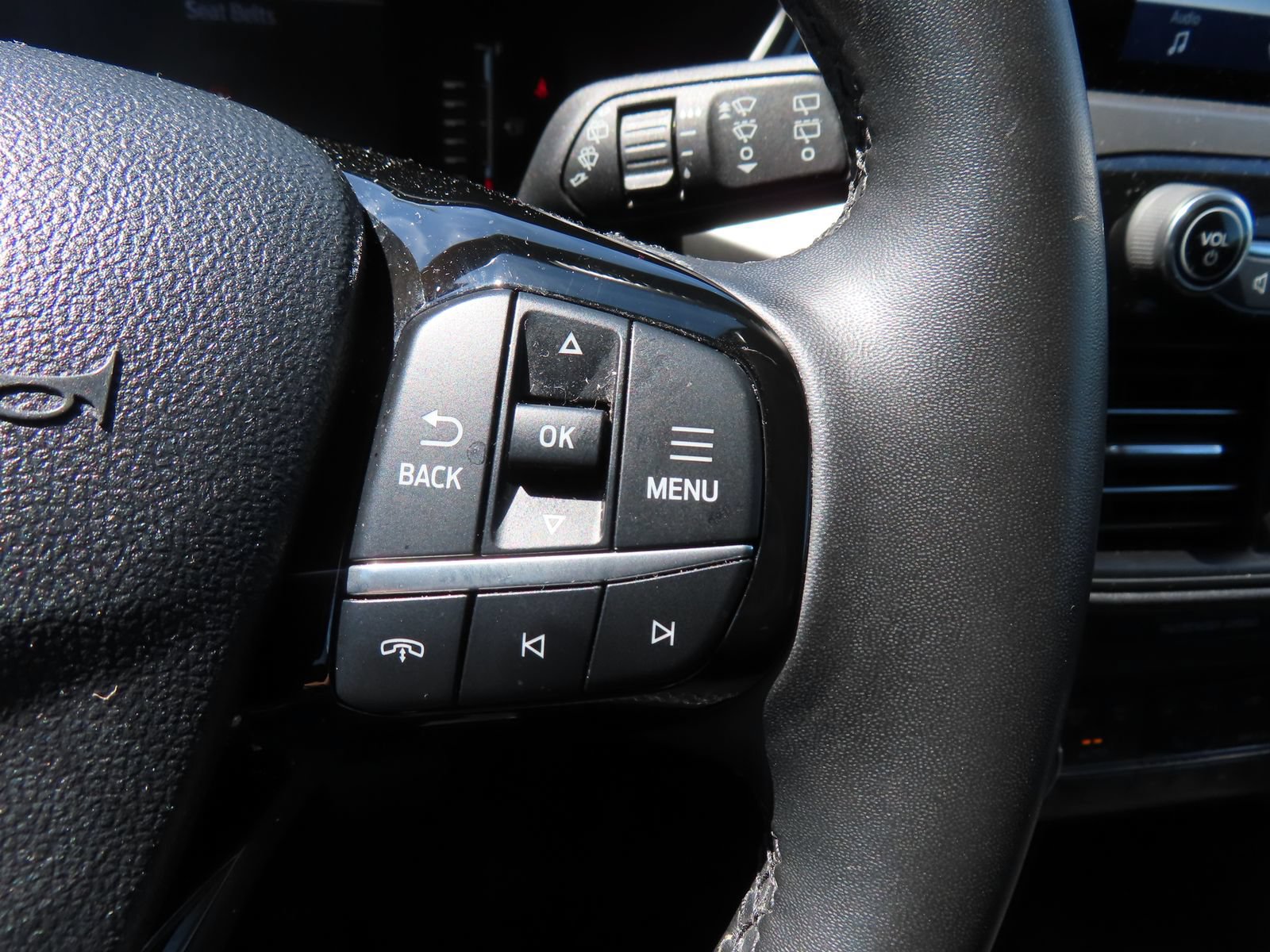 Certified 2024 Ford Escape Active AWD/4WD image 19