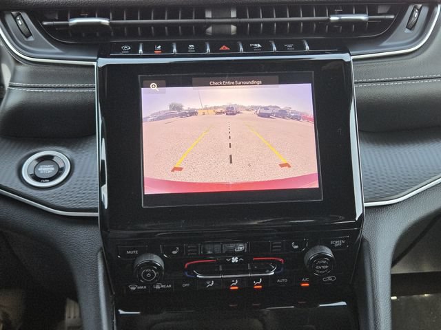 Used 2023 Jeep Grand Cherokee L Laredo RWD image 17