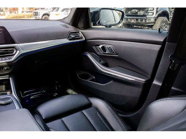 Used 2022 BMW 330i Sedan w/ M Sport Package image 13