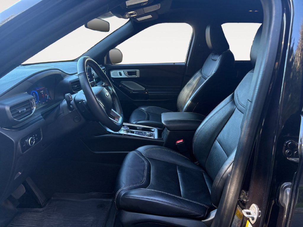 Certified 2023 Ford Explorer ST w/ Technology Package AWD/4WD image 11
