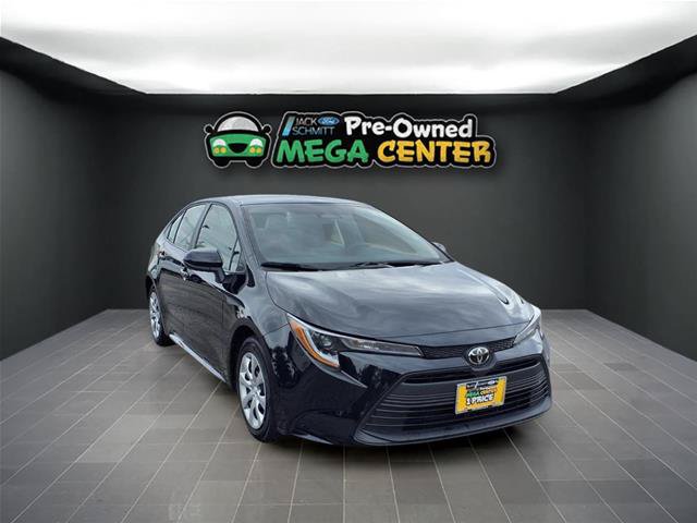 Used 2025 Toyota Corolla LE FWD image 24