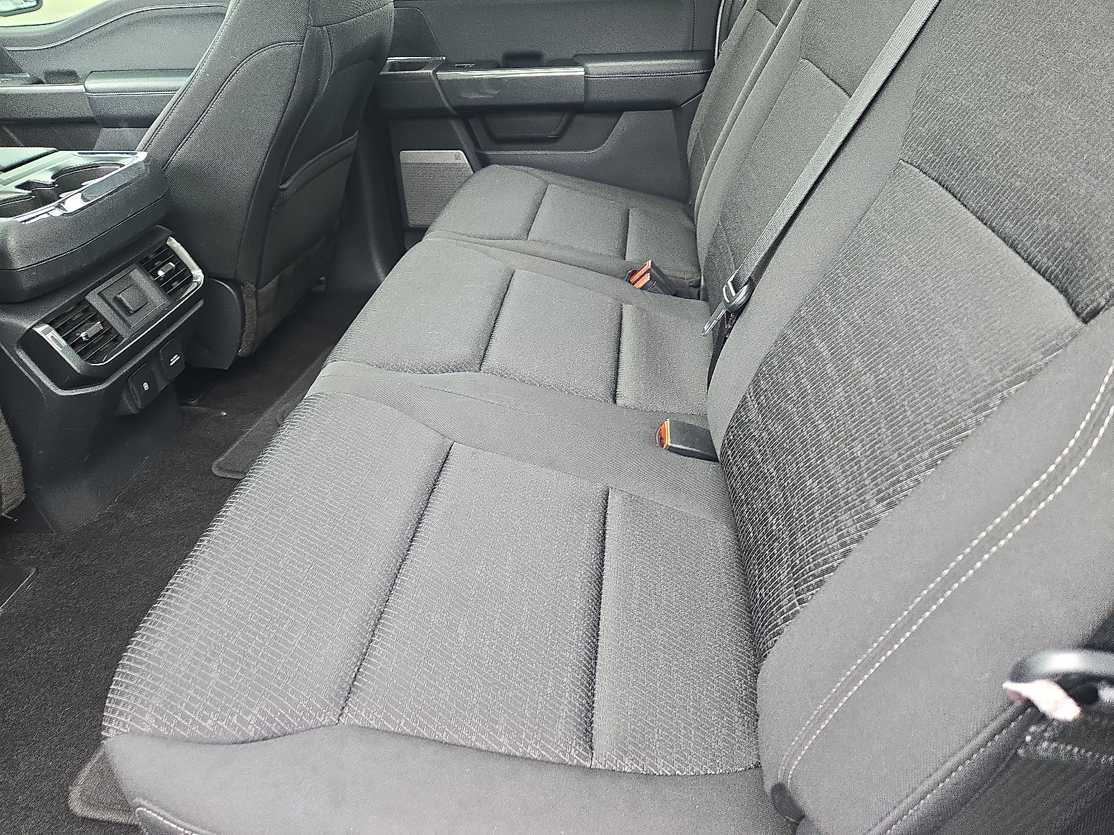 Certified 2022 Ford F150 XLT w/ Equipment Group 302A High image 18