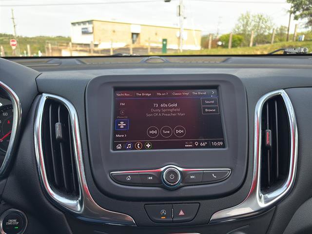 Used 2022 Chevrolet Equinox LT AWD/4WD image 22
