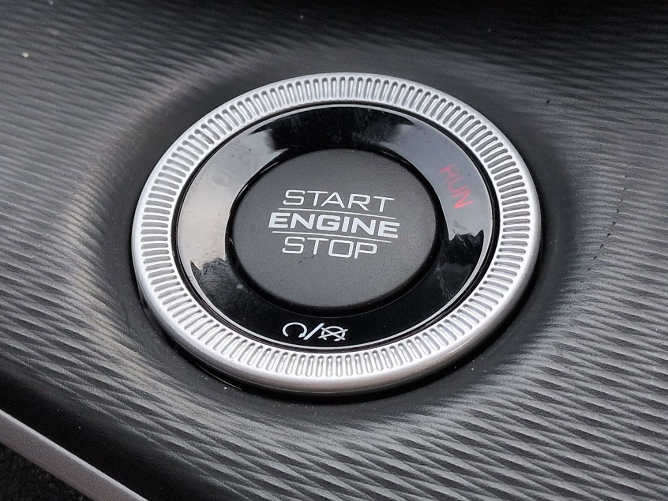 Used 2024 Jeep Grand Cherokee Altitude image 25