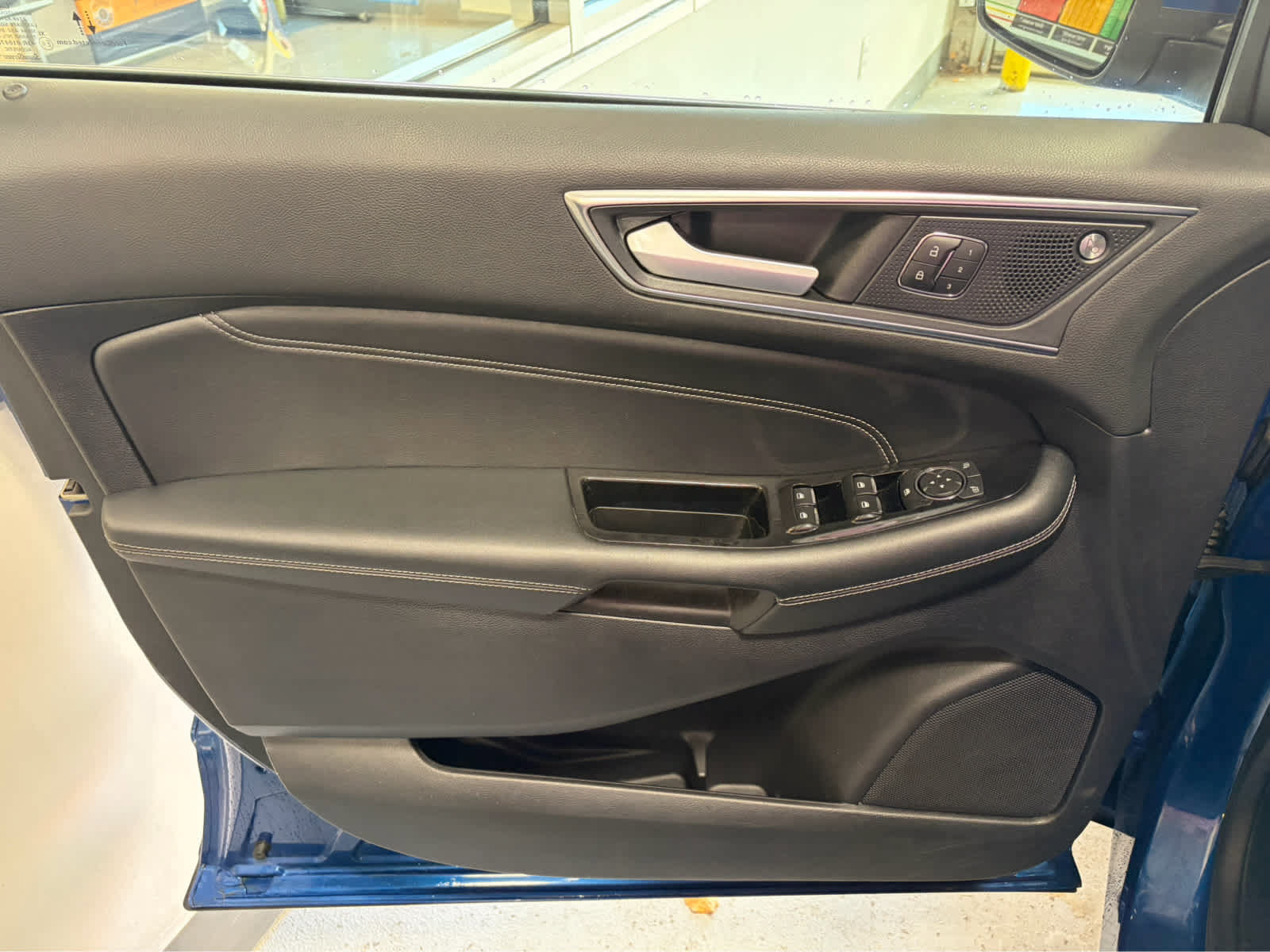 Certified 2020 Ford Edge Titanium AWD/4WD image 20