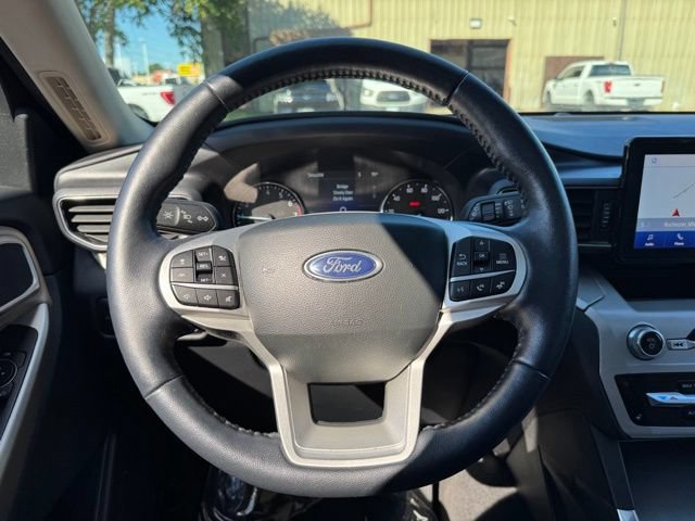 Certified 2023 Ford Explorer XLT w/ Equipment Group 202A AWD/4WD image 34