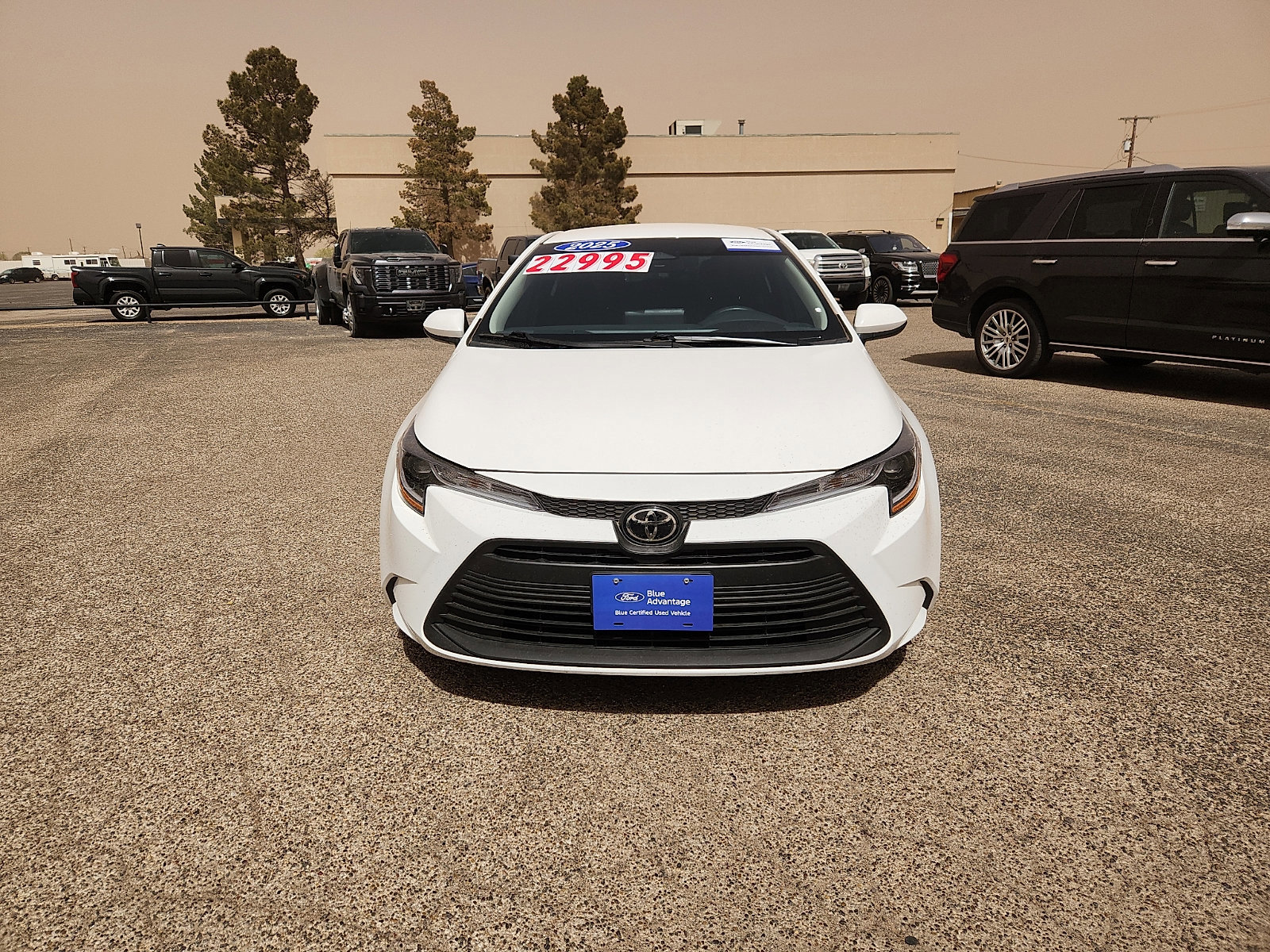 Used 2025 Toyota Corolla LE image 8