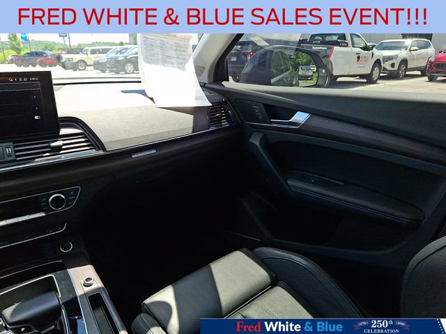 Used 2021 Audi Q5 e Premium Plus w/ Premium Plus Package AWD/4WD image 16
