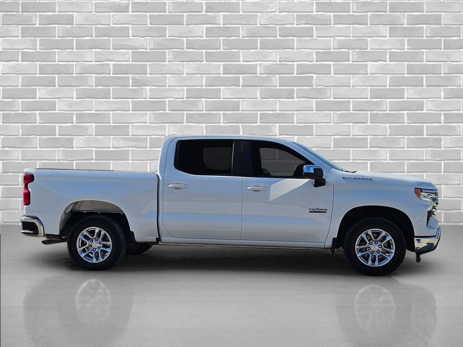 Used 2024 Chevrolet Silverado 1500 LT RWD image 4