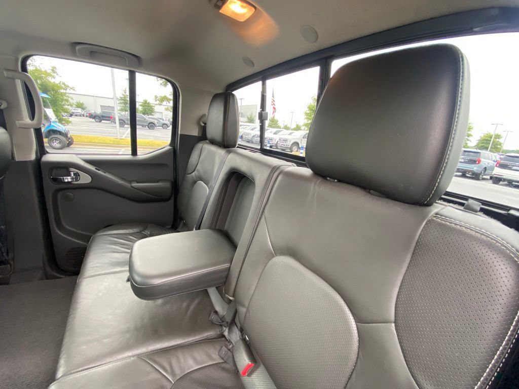 Used 2020 Nissan Frontier PRO-4X w/ Pro-4x Utility Package AWD/4WD image 25