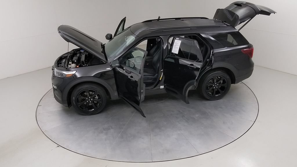 Certified 2023 Ford Explorer ST-Line AWD/4WD image 57